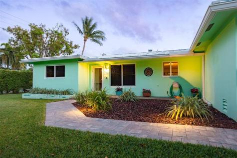 1924 NE 18th Street Fort Lauderdale FL 33305