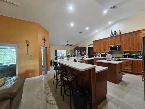 197 NW 113th Way Coral Springs FL 33071