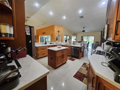 197 NW 113th Way Coral Springs FL 33071