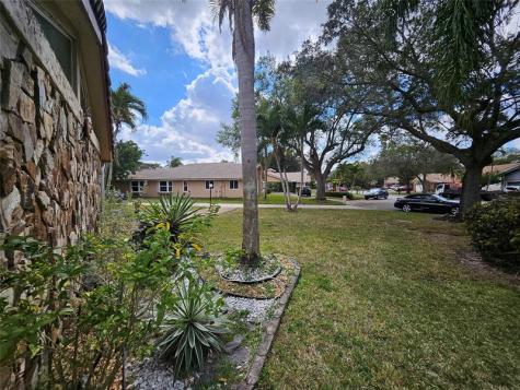 197 NW 113th Way Coral Springs FL 33071