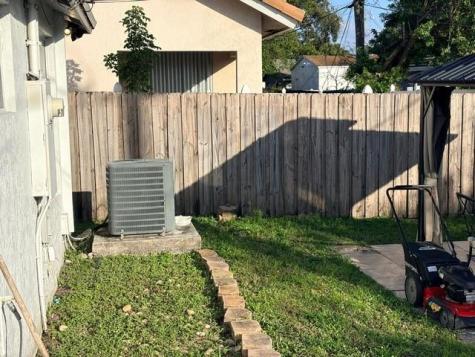 2518 NW 15 Fort Lauderdale FL 33311