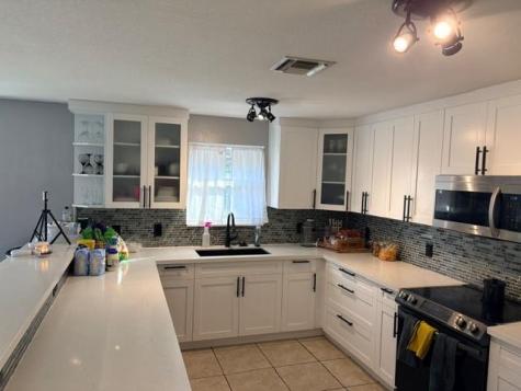 2518 NW 15 Fort Lauderdale FL 33311