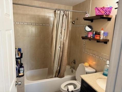 2518 NW 15 Fort Lauderdale FL 33311