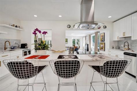 539 NE 25th Street Wilton Manors FL 33305