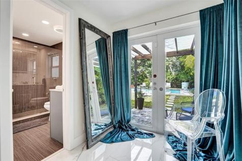 539 NE 25th Street Wilton Manors FL 33305