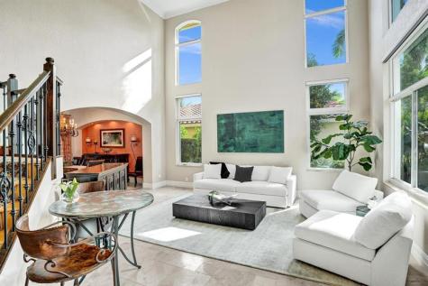 1649 Victoria Pointe Circle Weston FL 33327