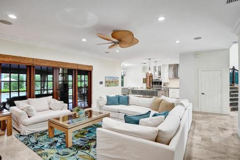 1649 Victoria Pointe Circle Weston FL 33327