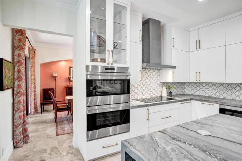 1649 Victoria Pointe Circle Weston FL 33327