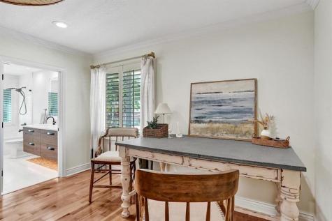 1649 Victoria Pointe Circle Weston FL 33327