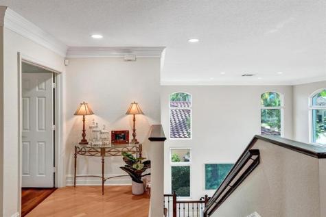 1649 Victoria Pointe Circle Weston FL 33327