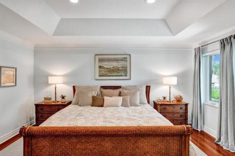 1649 Victoria Pointe Circle Weston FL 33327