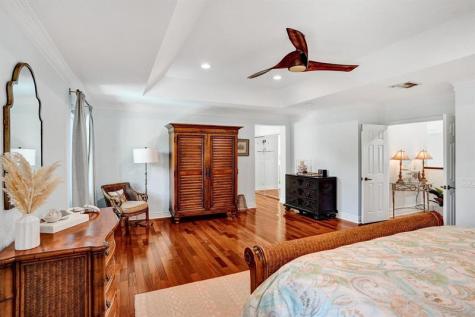 1649 Victoria Pointe Circle Weston FL 33327