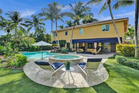 1649 Victoria Pointe Circle Weston FL 33327