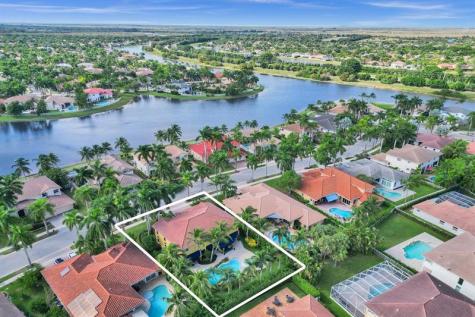 1649 Victoria Pointe Circle Weston FL 33327