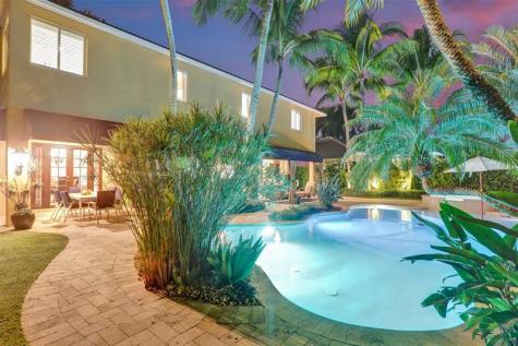 1649 Victoria Pointe Circle Weston FL 33327