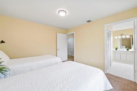 608 Misty Oaks Lane Pompano Beach FL 33069