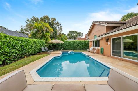 608 Misty Oaks Lane Pompano Beach FL 33069