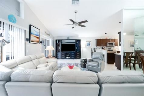 13851 Via Vittoria Delray Beach FL 33446