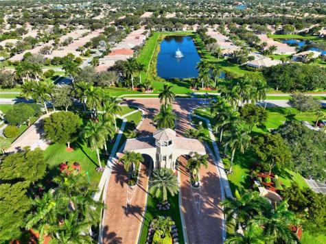 13851 Via Vittoria Delray Beach FL 33446