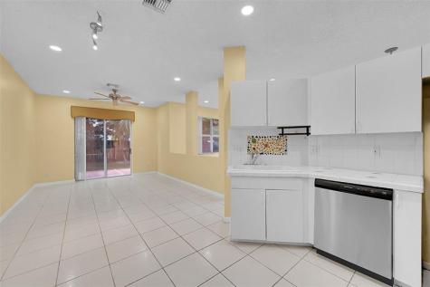 160 NW 97th Terrace Coral Springs FL 33071