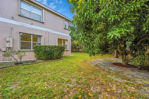 160 NW 97th Terrace Coral Springs FL 33071