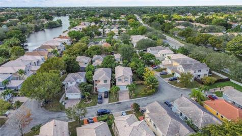 160 NW 97th Terrace Coral Springs FL 33071