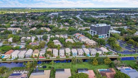 160 NW 97th Terrace Coral Springs FL 33071