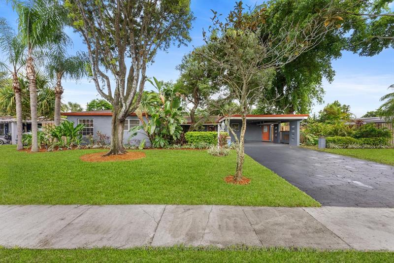 1428 E River Drive Margate FL 33063