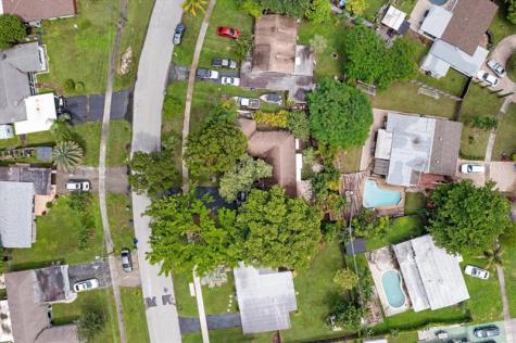 1428 E River Drive Margate FL 33063