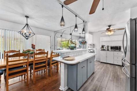 1428 E River Drive Margate FL 33063