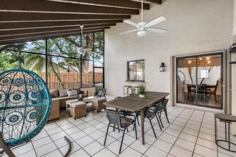 2164 Montpeliar Weston FL 33326