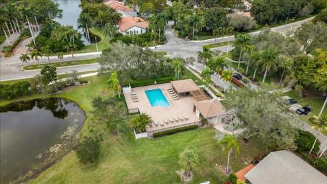 2164 Montpeliar Weston FL 33326