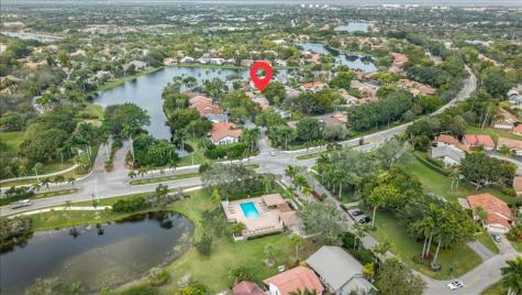 2164 Montpeliar Weston FL 33326
