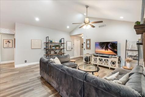 2164 Montpeliar Weston FL 33326