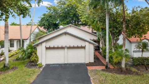 2164 Montpeliar Weston FL 33326