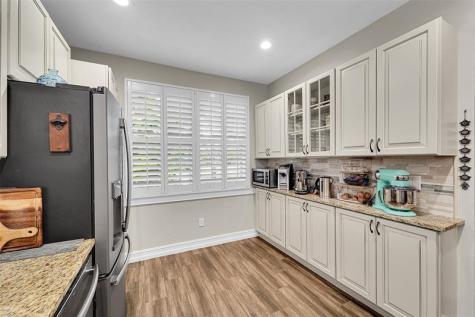 10801 Grant Way Boynton Beach FL 33437