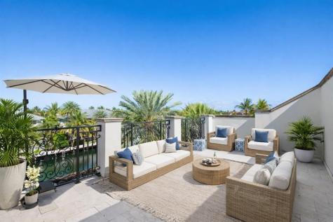 2319 NE 28th Street Lighthouse Point FL 33064