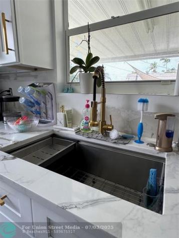 1611 NE 32 Street Pompano Beach FL 33064