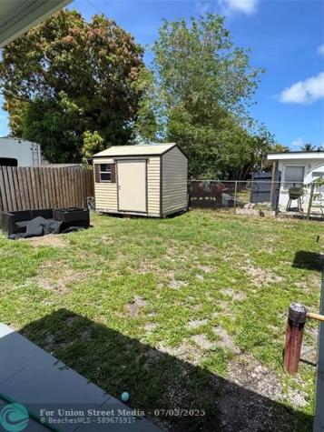 1611 NE 32 Street Pompano Beach FL 33064