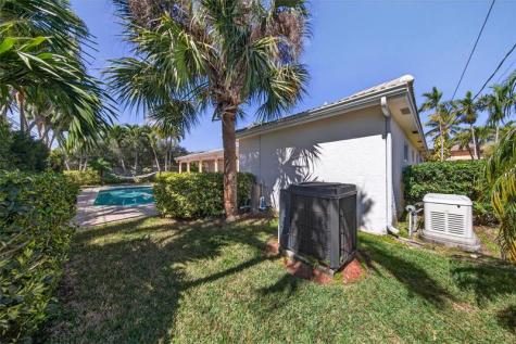 2600 NE 46th Street Lighthouse Point FL 33064