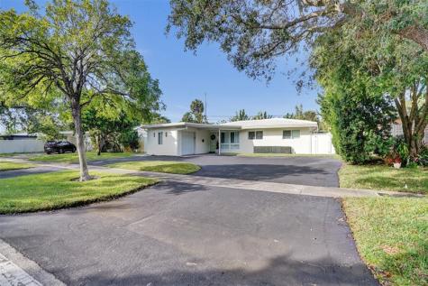 2129 NE 62nd Street Fort Lauderdale FL 33308
