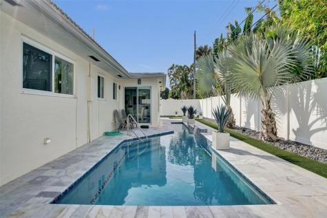 2129 NE 62nd Street Fort Lauderdale FL 33308