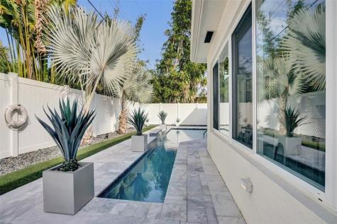 2129 NE 62nd Street Fort Lauderdale FL 33308