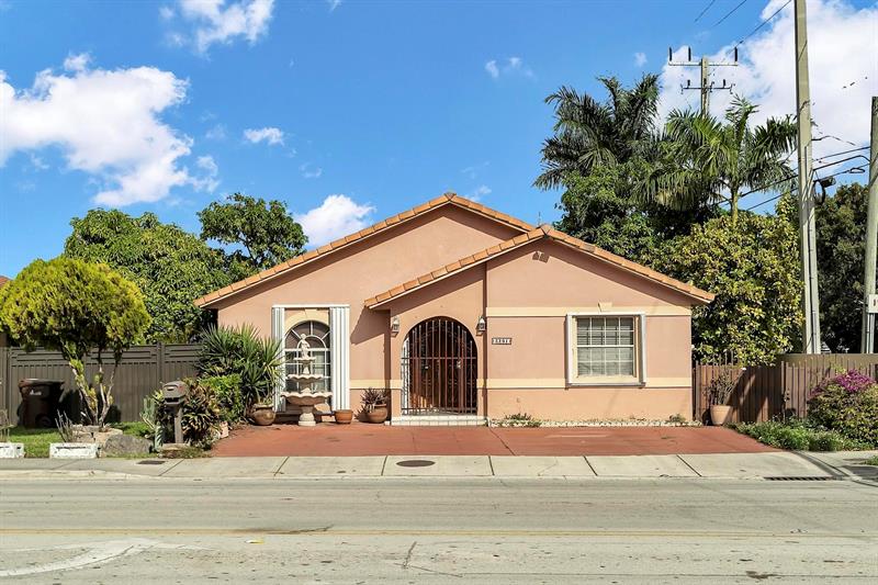 3201 W 76th Street Hialeah FL 33018