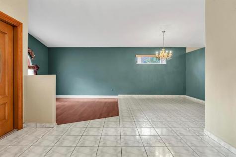 3201 W 76th Street Hialeah FL 33018