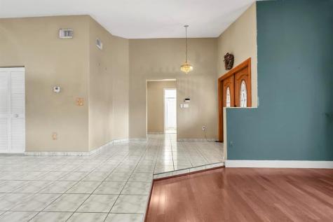 3201 W 76th Street Hialeah FL 33018