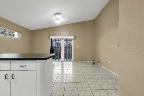 3201 W 76th Street Hialeah FL 33018