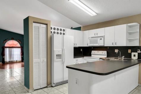 3201 W 76th Street Hialeah FL 33018