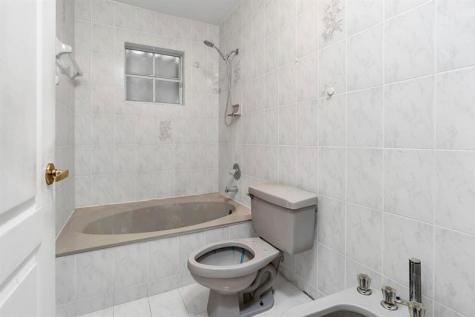 3201 W 76th Street Hialeah FL 33018