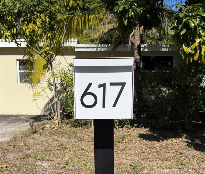 617 NW 43rd Court Oakland Park FL 33309